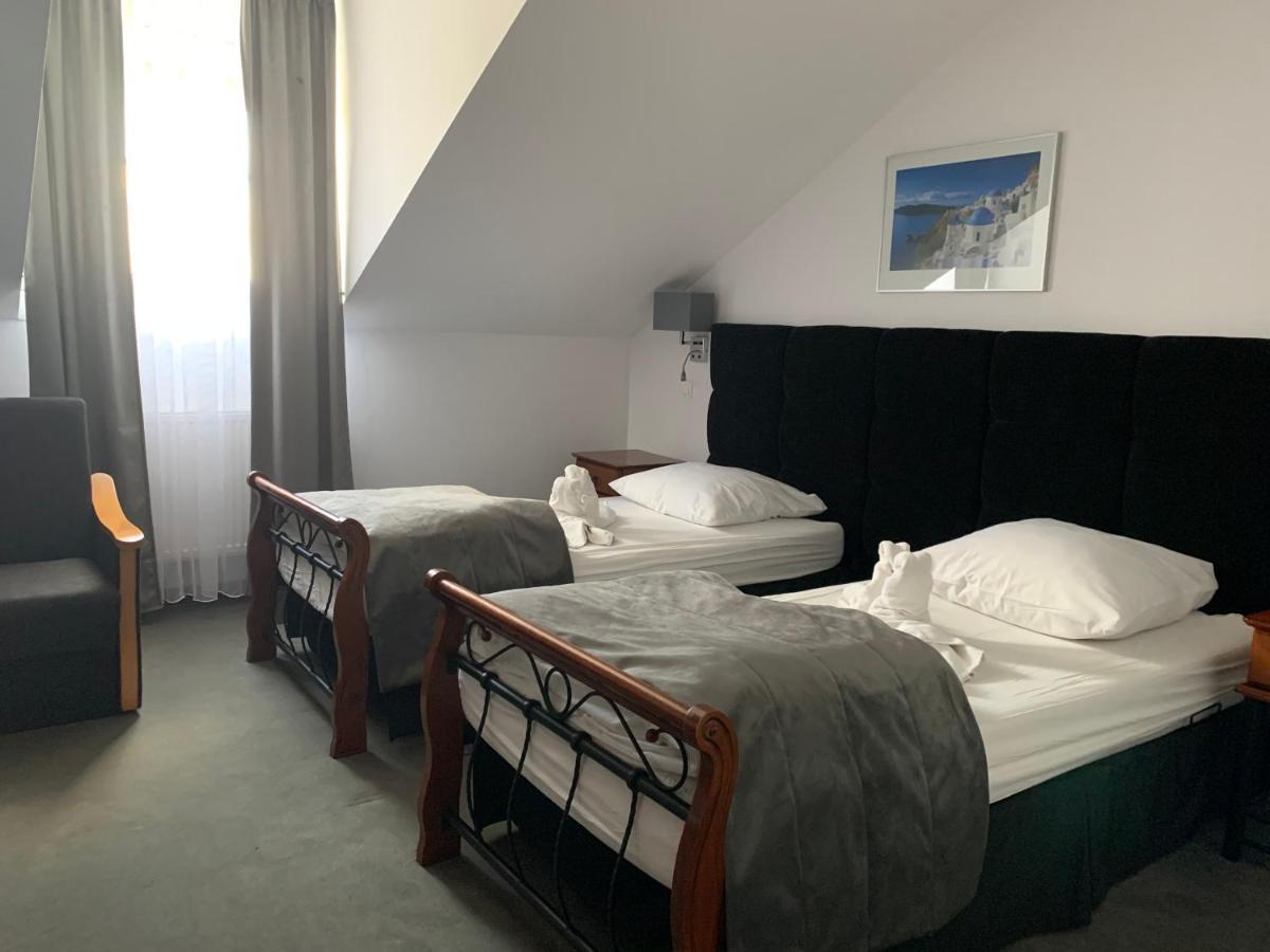 Hotel Kameleon Tarnobrzeg Eksteriør billede